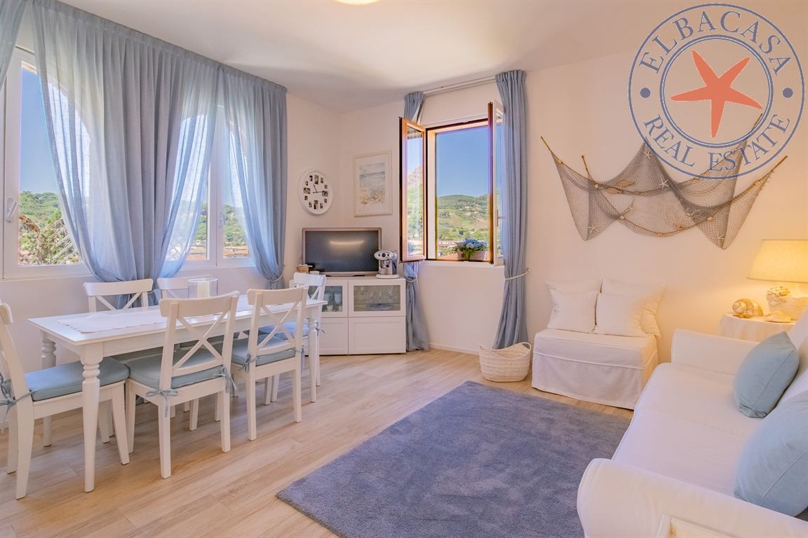 PORTO AZZURRO - ELBA - BILOCALE AL PRIMO PIANO