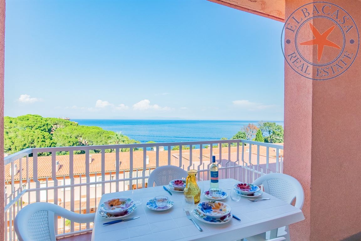 CAPO D'ARCO - ELBA - APPARTAMENTO IN CONDOMIO DI PREGIO