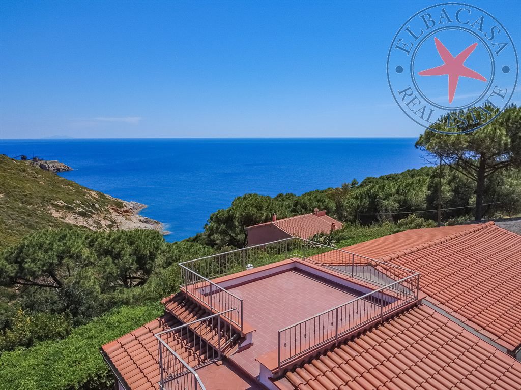 CAPOLIVERI - ELBA - Esclusiva proprietà panoramica con due villette indipendenti