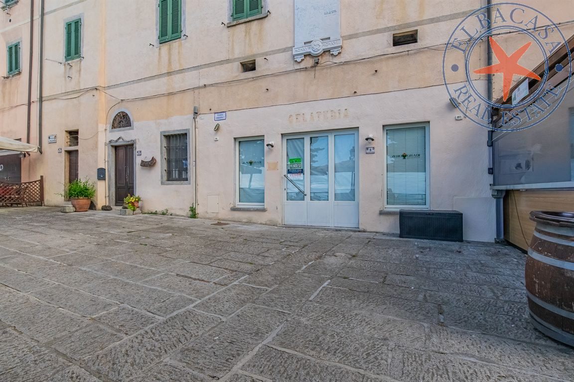 MARCIANA - ELBA - FONDO COMMERCIALE IN CENTRO STORICO