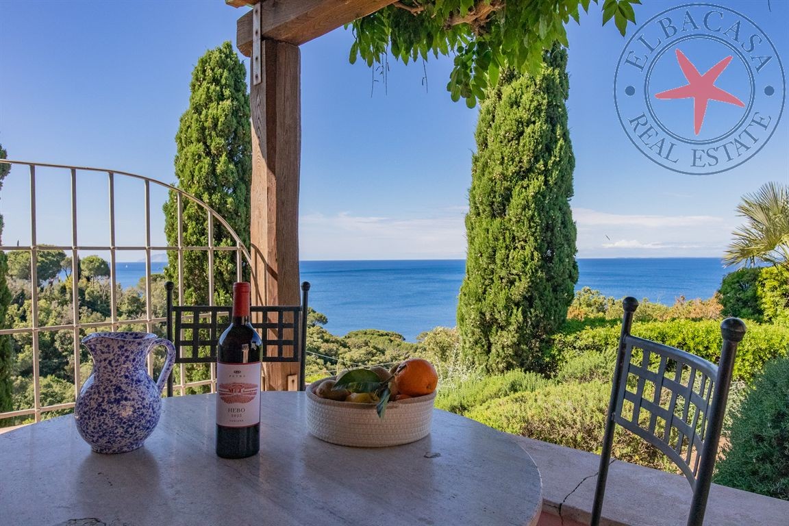 CAPOLIVERI - ELBA - VILLA DI CHARME VISTA MARE E IN PIETRA