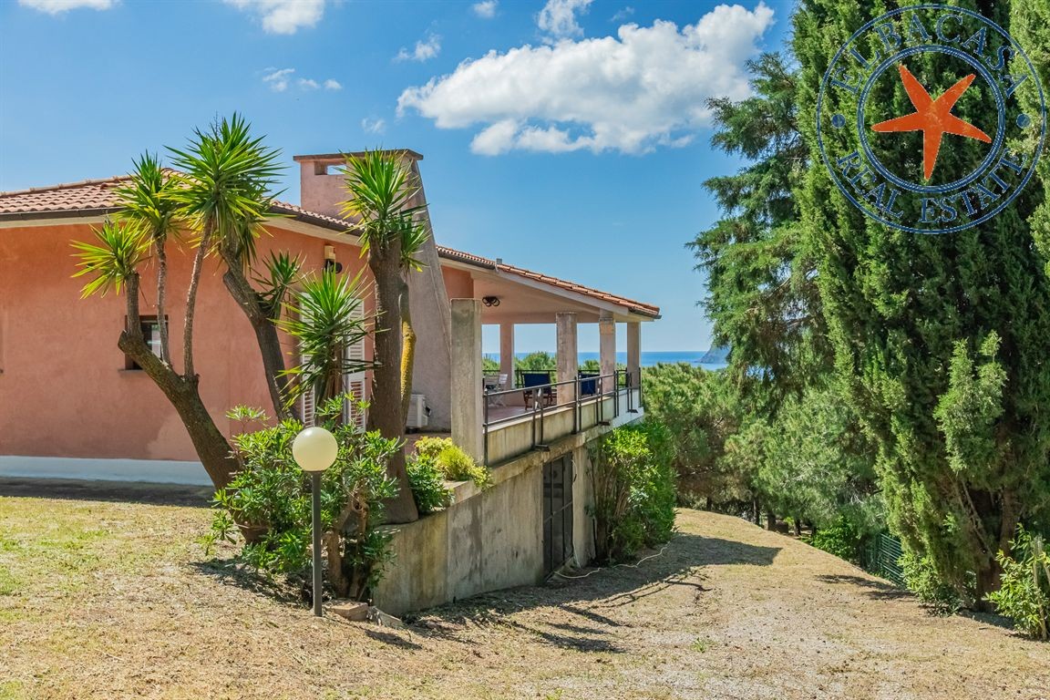 LACONA - ELBA - VILLA CON VISTA MARE
