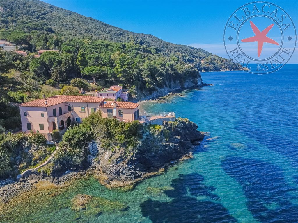 MARCIANA MARINA - ELBA - VILLA A PICCO SUL MARE